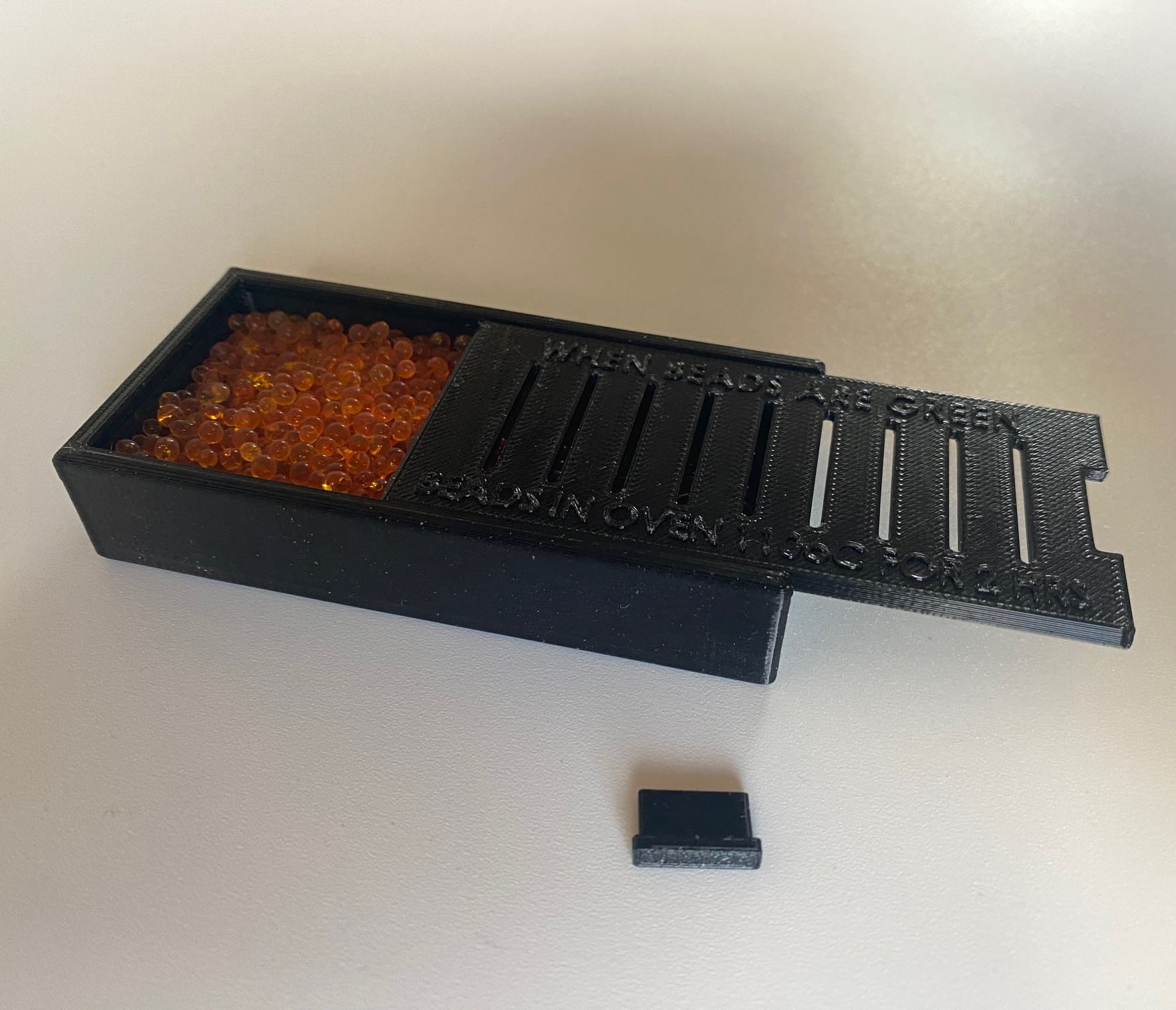 Orange To Green Silica Gel Desiccant Beads - Orange Green Silica Gel And Desiccant Beads